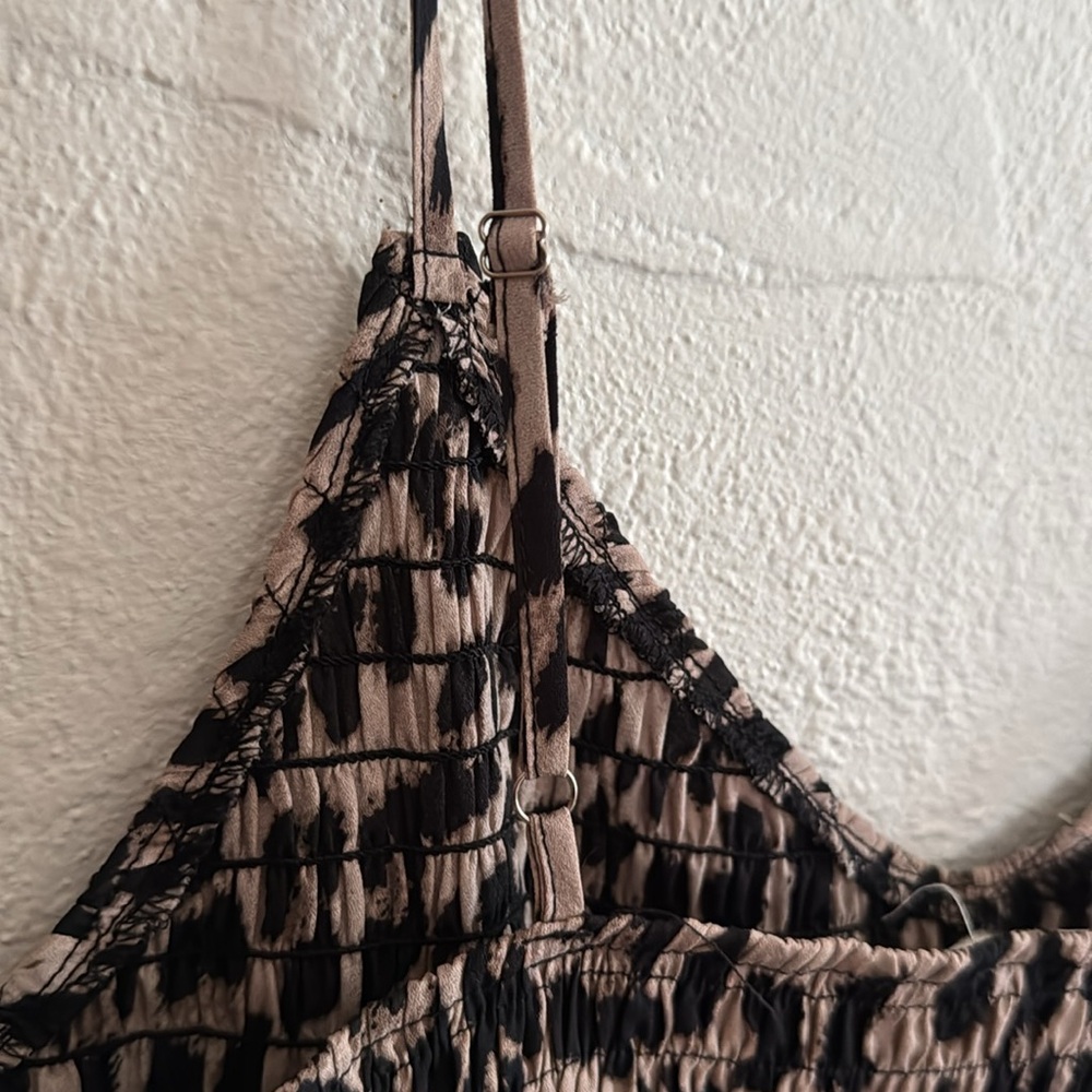 Women’s Leopard Print Top - Picture 6 of 7